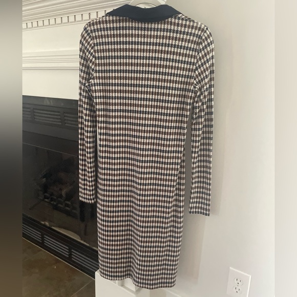 BAUM UND PFERDGARTEN
Houndstooth Print Knee-Length Dress - Picture 8 of 12